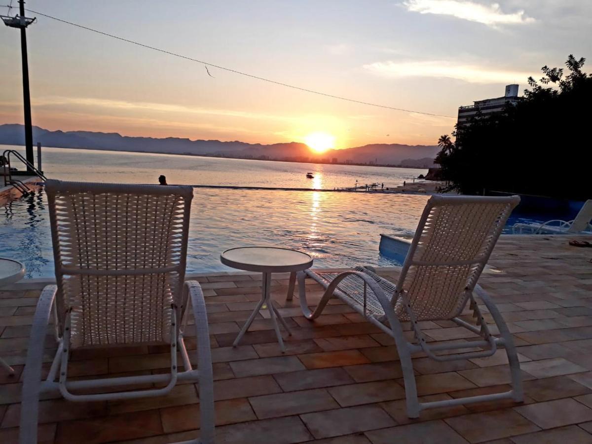 Apartamento Pe Na Areia Frente Para O Mar E Piscina Na Prainha Карагуататуба Екстер'єр фото