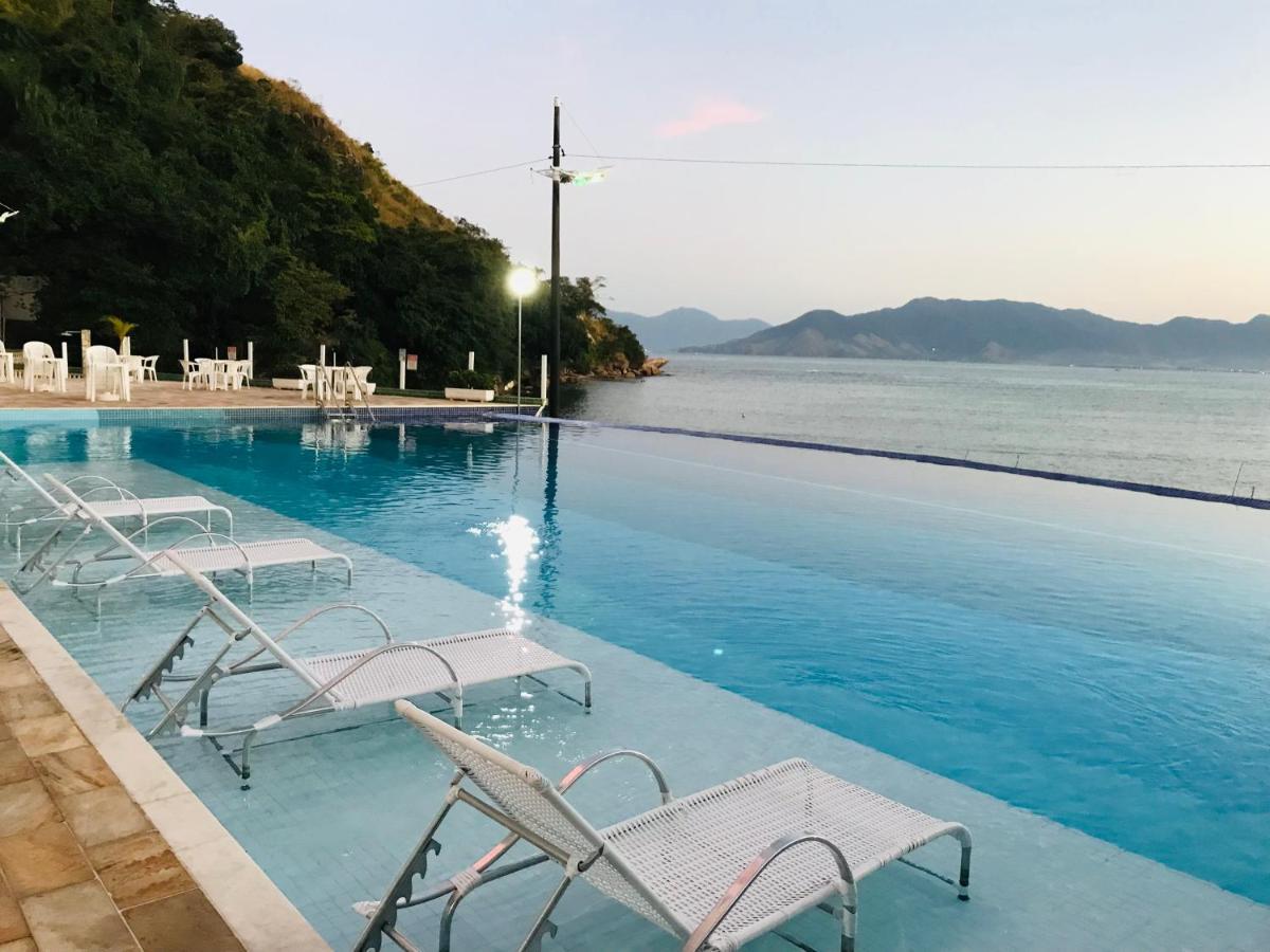 Apartamento Pe Na Areia Frente Para O Mar E Piscina Na Prainha Карагуататуба Екстер'єр фото