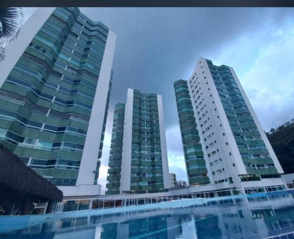 Apartamento Pe Na Areia Frente Para O Mar E Piscina Na Prainha Карагуататуба Екстер'єр фото