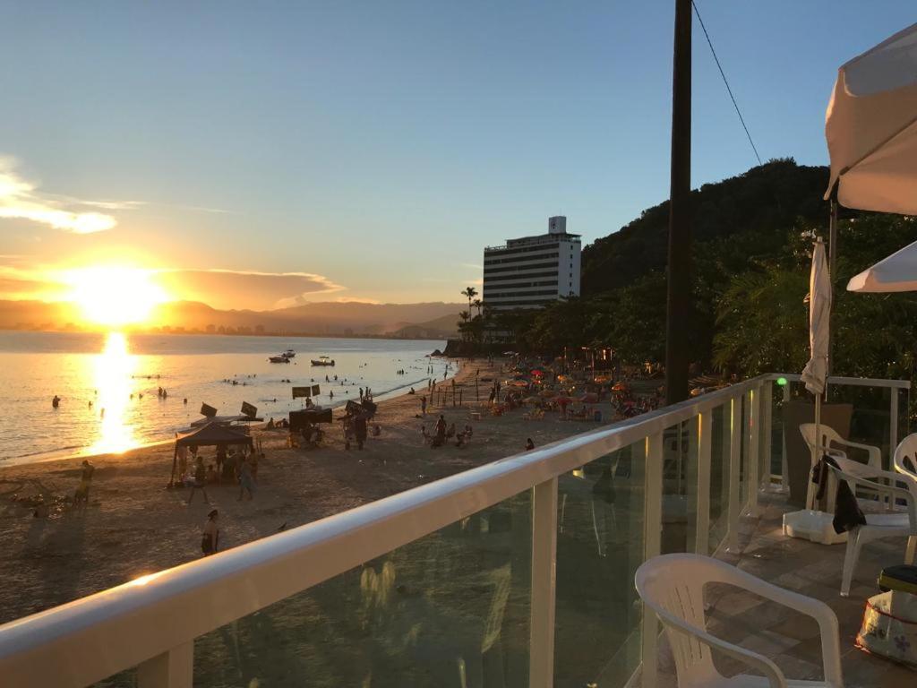 Apartamento Pe Na Areia Frente Para O Mar E Piscina Na Prainha Карагуататуба Екстер'єр фото