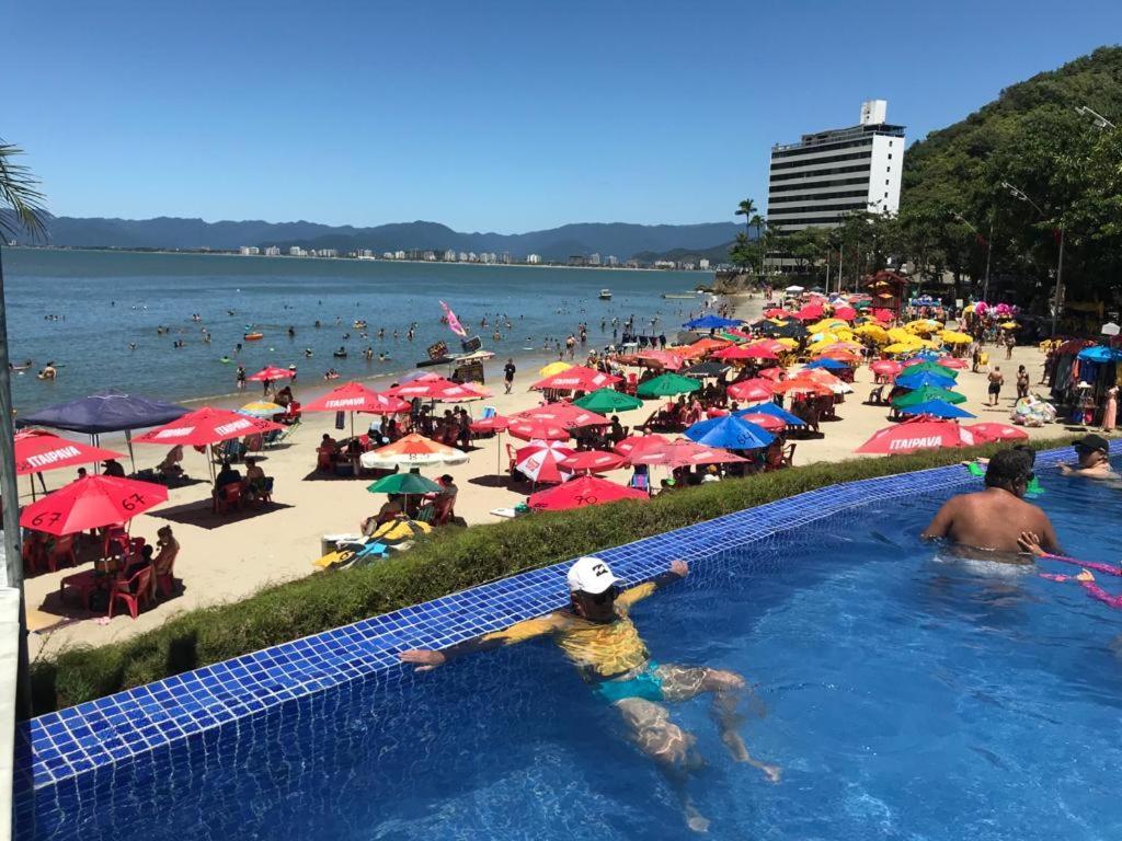 Apartamento Pe Na Areia Frente Para O Mar E Piscina Na Prainha Карагуататуба Екстер'єр фото